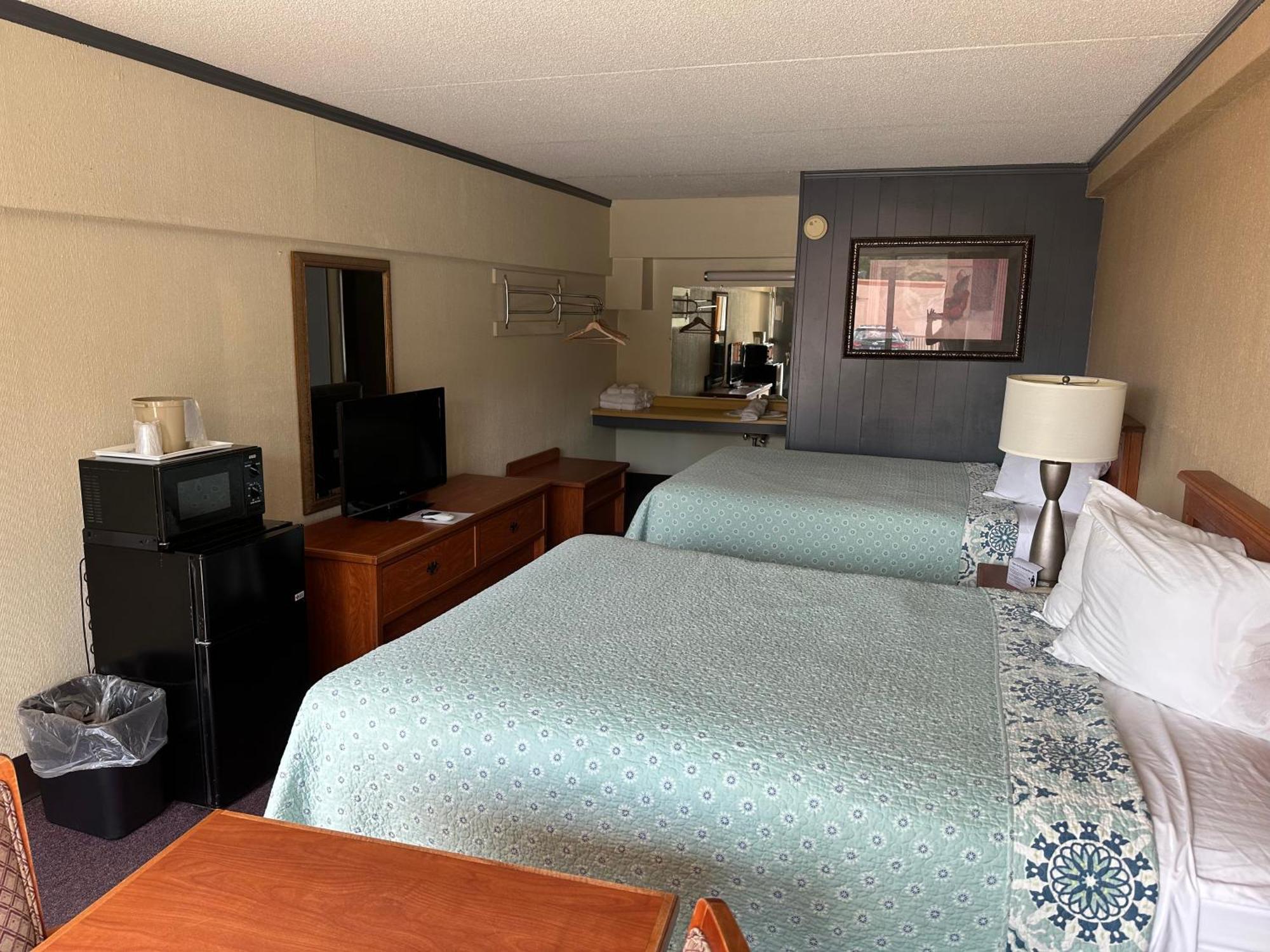 Daniel Boone Motor Inn Пайквилл Экстерьер фото