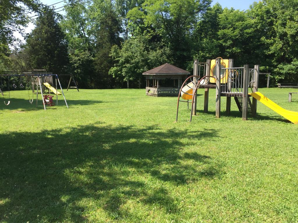 Daniel Boone Motor Inn Пайквилл Экстерьер фото