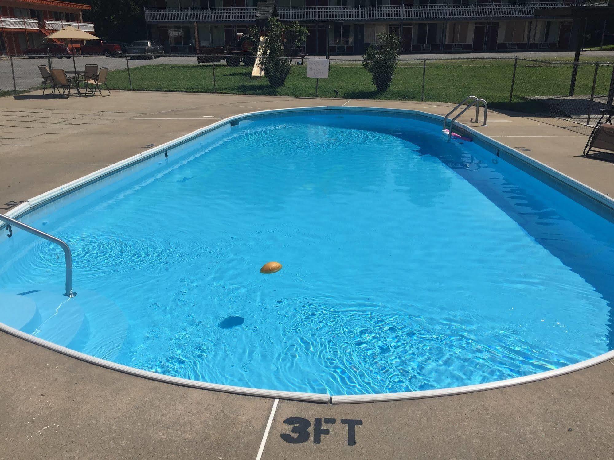 Daniel Boone Motor Inn Пайквилл Экстерьер фото