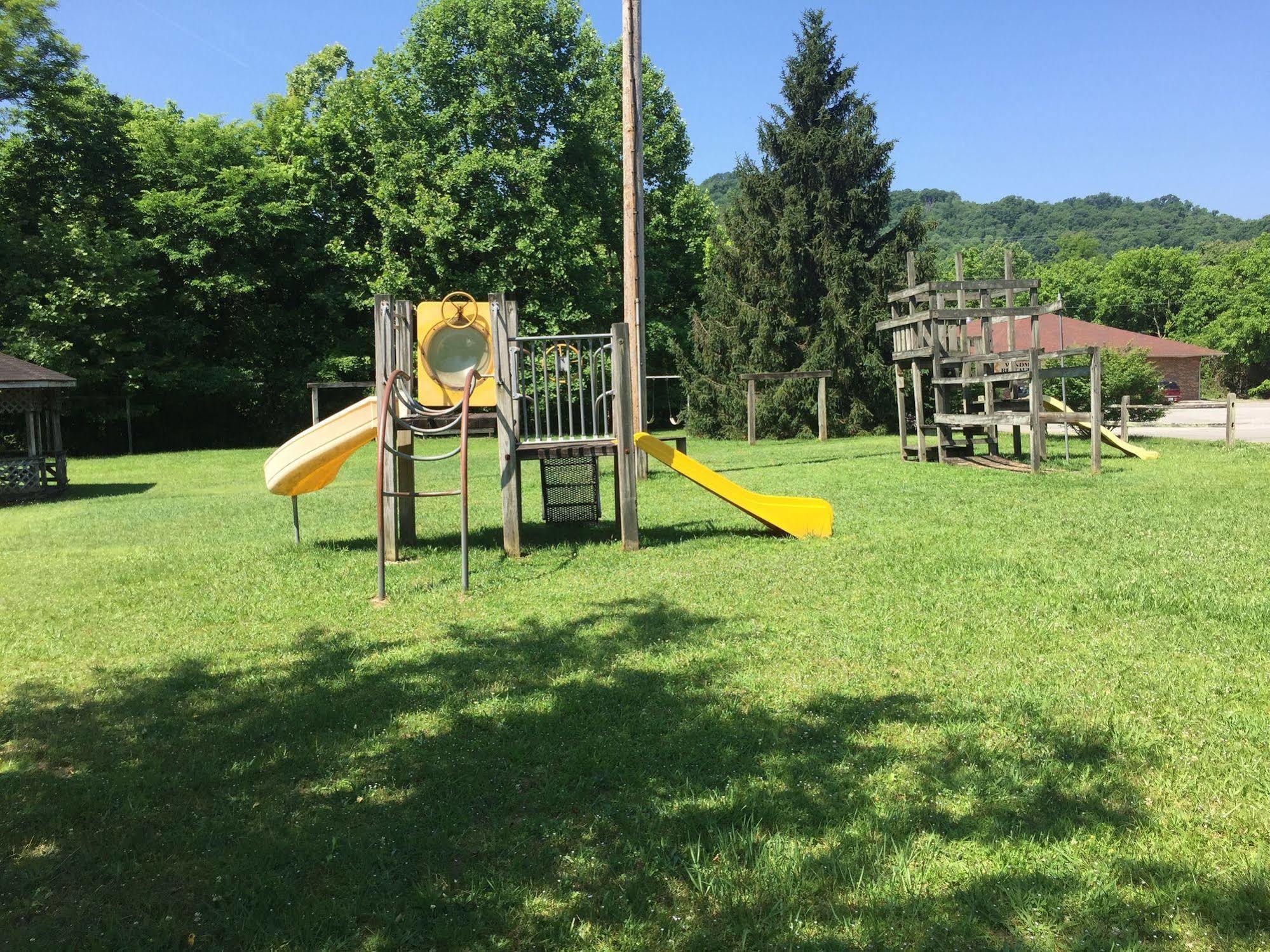 Daniel Boone Motor Inn Пайквилл Экстерьер фото