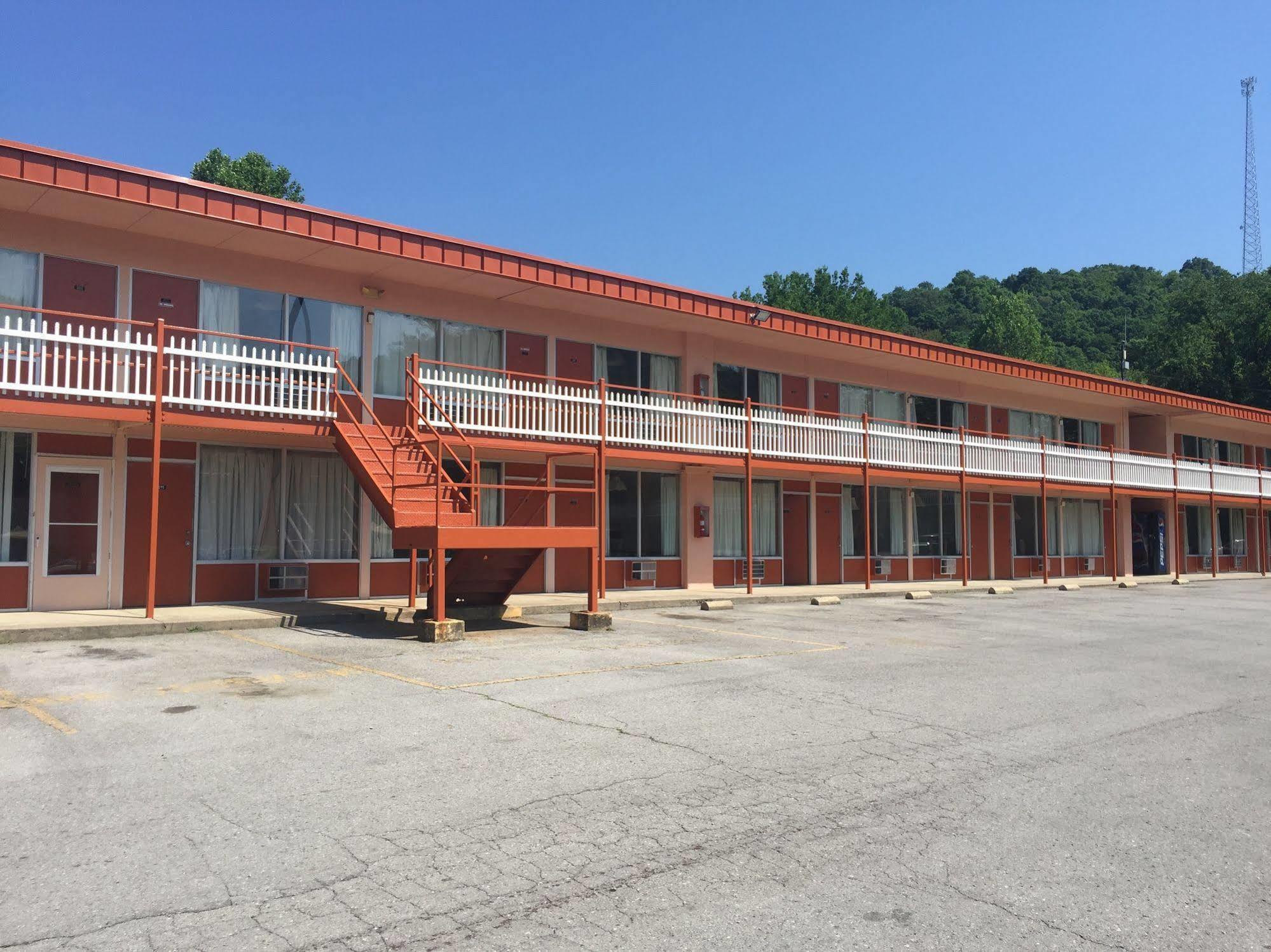 Daniel Boone Motor Inn Пайквилл Экстерьер фото